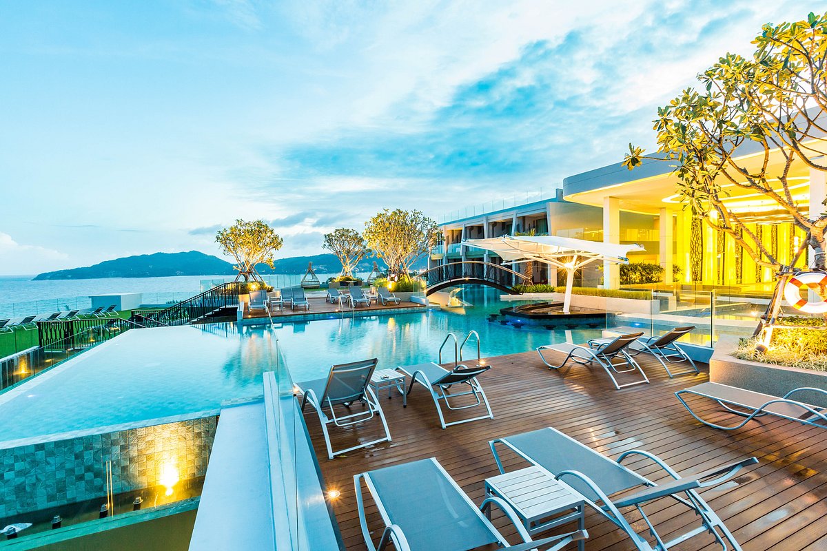 Luxury Hotels in Phuket Offering World-Class Comfort and Views